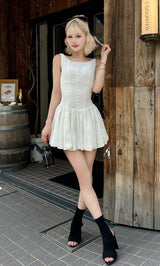 モデル：165cm（着用サイズ：FREE　着用カラー：WHT）