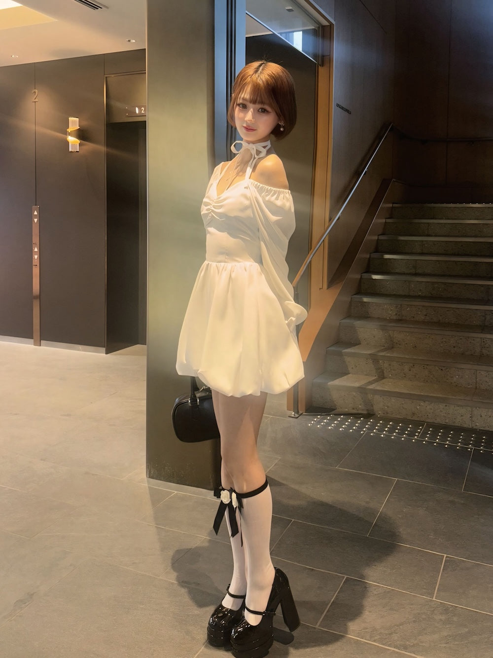 モデル：162cm（着用サイズ：FREE　着用カラー：IVO）