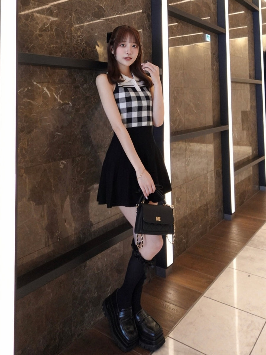 モデル：162cm（着用サイズ：FREE　着用カラー：BLK）