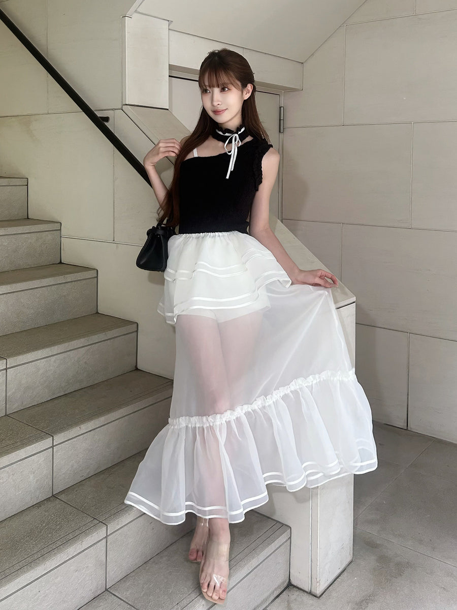 モデル：161cm（着用サイズ：FREE　着用カラー：BLK）