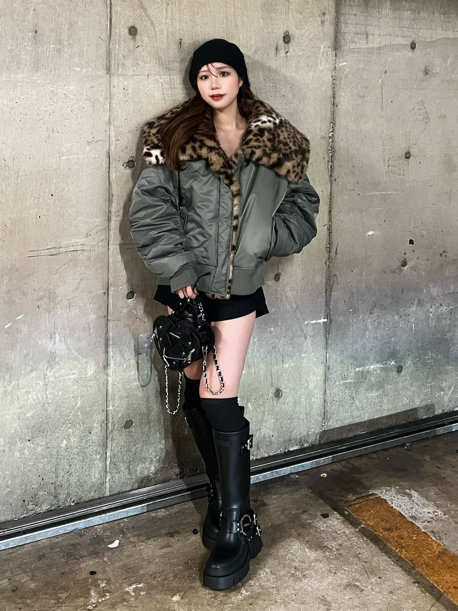 モデル：158cm（着用サイズ：FREE　着用カラー：KHA）