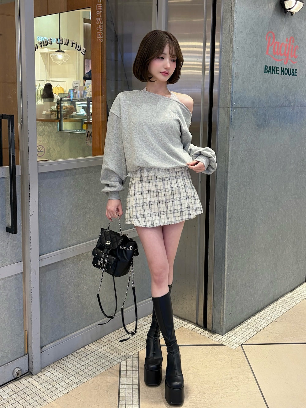 ホルターレースワンショルスウェットトップス