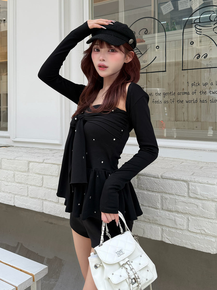 モデル：158cm（着用サイズ：FREE　着用カラー：BLK）
