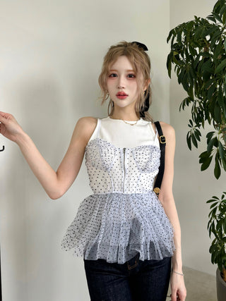 モデル：165cm（着用サイズ：FREE　着用カラー：WHT）