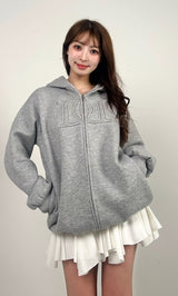 モデル：159cm（着用サイズ：FREE　着用カラー：GRY）
