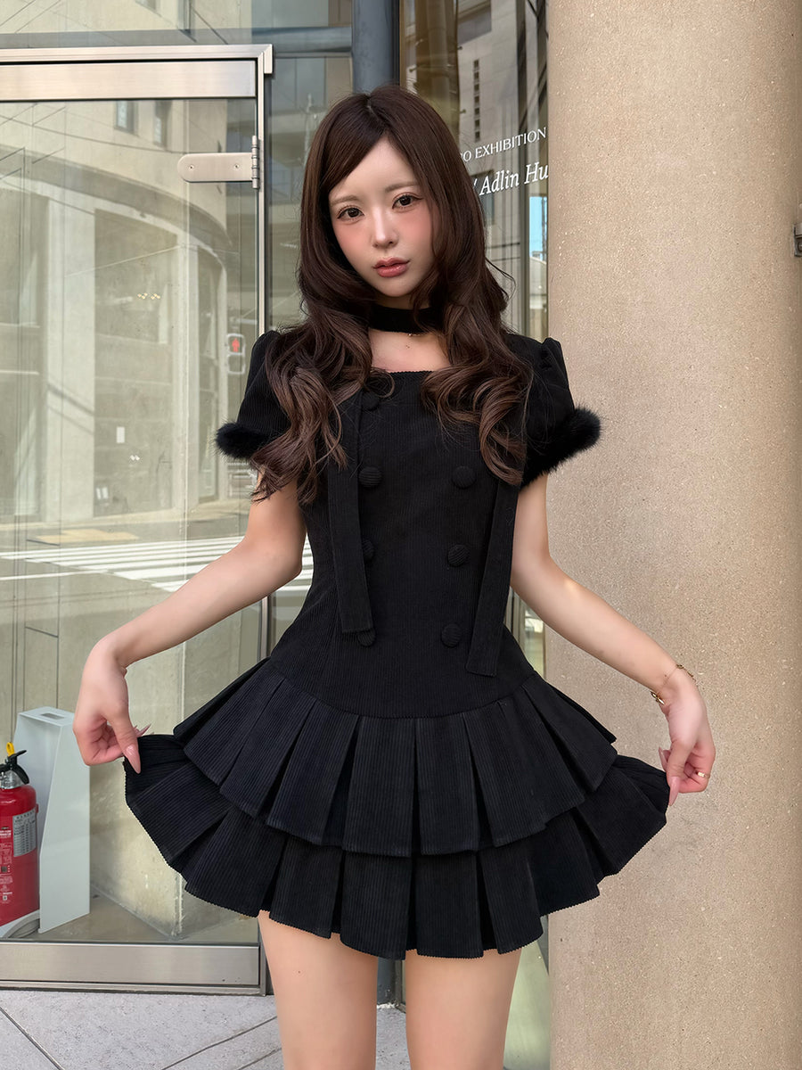 モデル：158cm（着用サイズ：FREE　着用カラー：BLK）