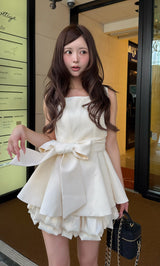 モデル：158cm（着用サイズ：FREE　着用カラー：IVO）