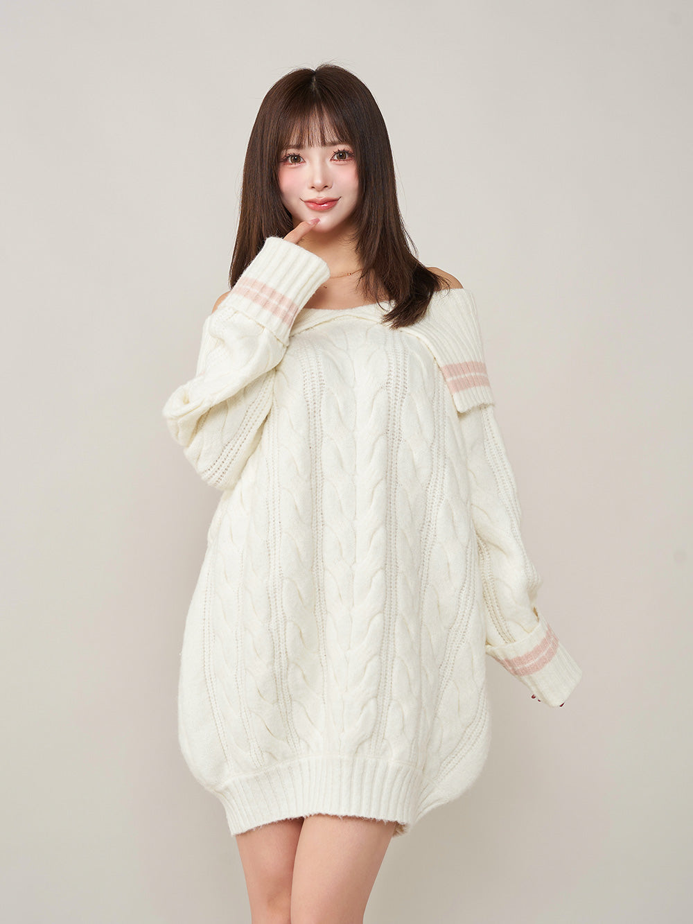 モデル：158cm（着用サイズ：FREE　着用カラー：WHT）