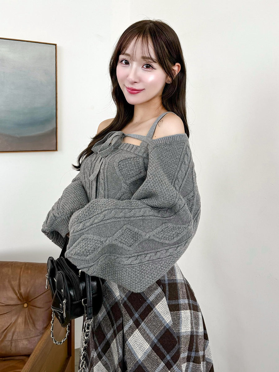 モデル：156cm（着用サイズ：FREE　着用カラー：GRY）