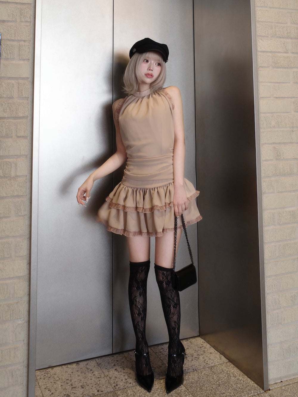 モデル：155cm（着用サイズ：FREE　着用カラー：BEG）