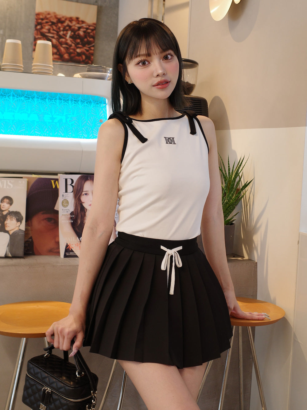 モデル：163cm（着用サイズ：FREE　着用カラー：BLK）