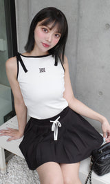 モデル：163cm（着用サイズ：FREE　着用カラー：WHT）