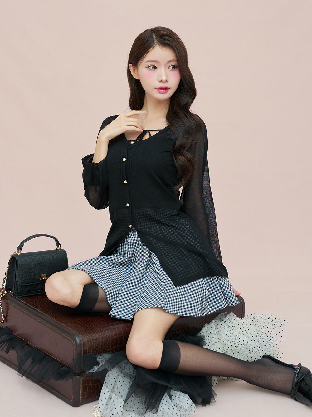 モデル：164cm（着用サイズ：FREE　着用カラー：BLK）