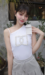 モデル：163cm（着用サイズ：FREE　着用カラー：WHT）