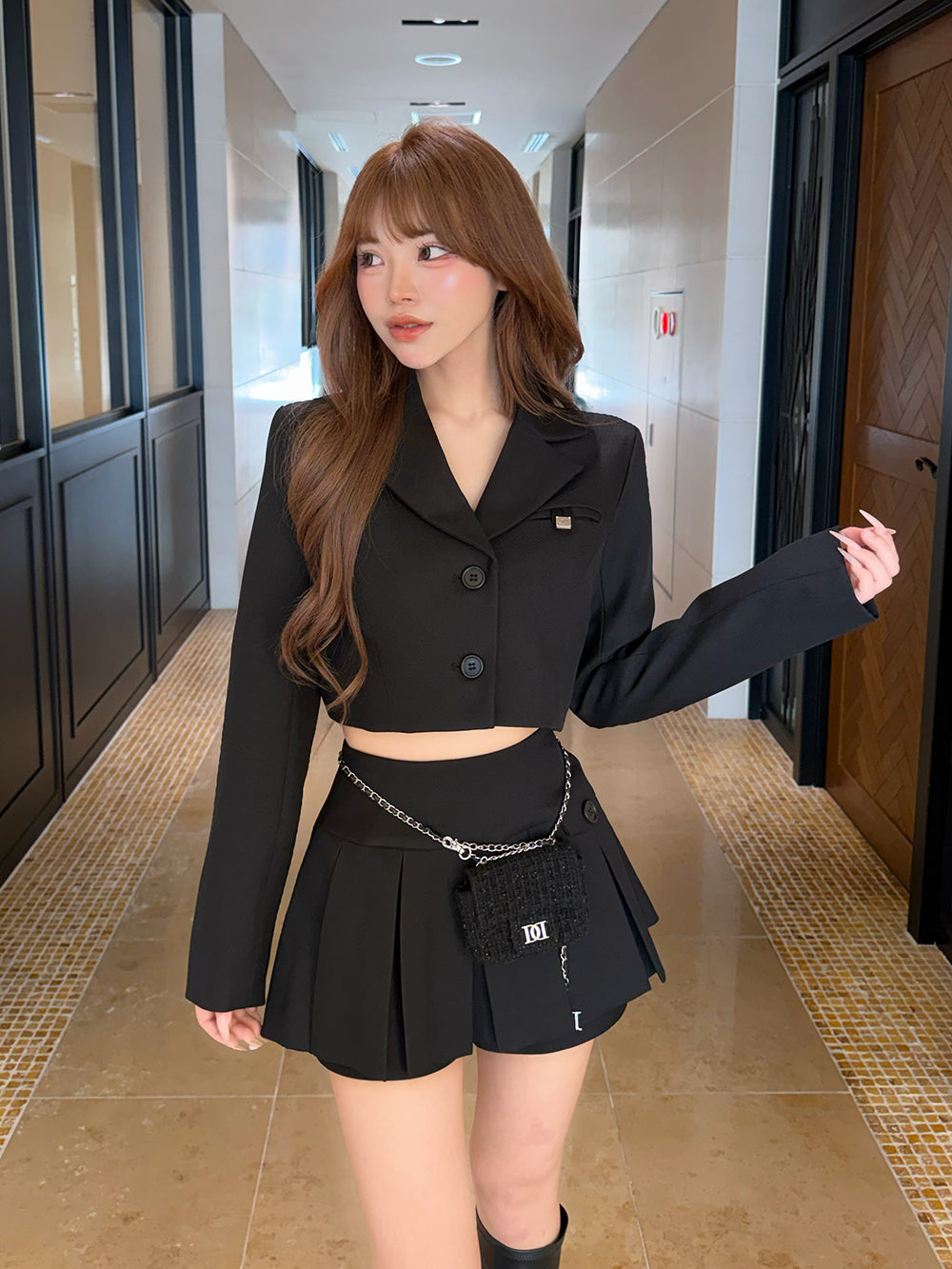 モデル：158cm（着用サイズ：S　着用カラー：BLK）