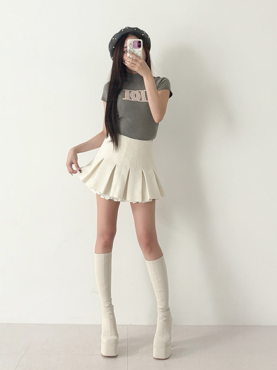 モデル：155cm（着用サイズ：FREE　着用カラー：GRY）