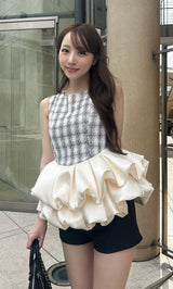 モデル：156cm（着用サイズ：FREE　着用カラー：WHT）