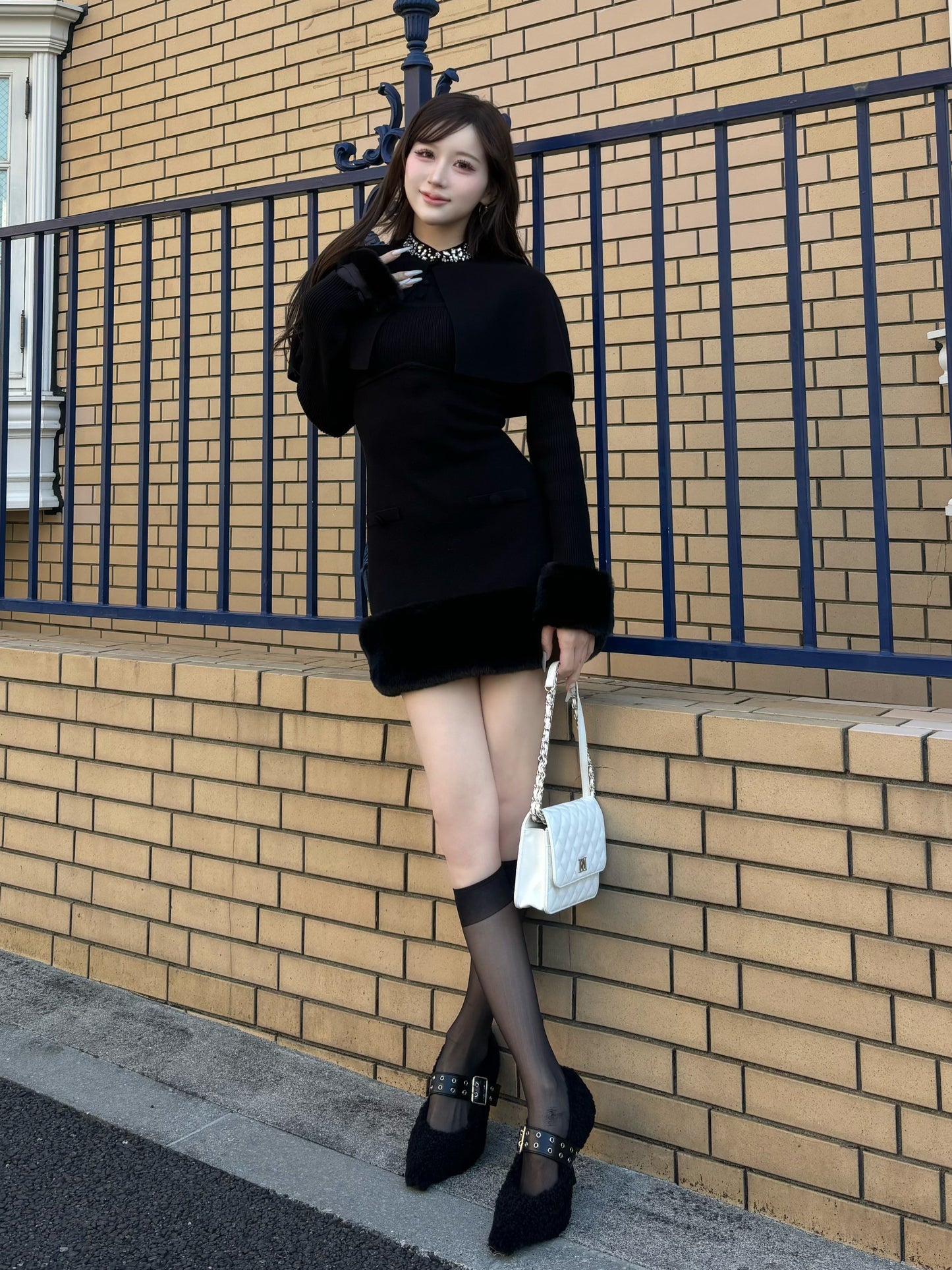 モデル：165cm（着用サイズ：FREE　着用カラー：BLK）