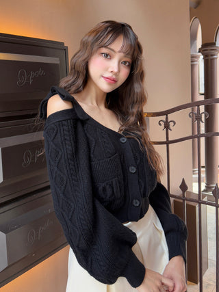 モデル：163cm（着用サイズ：FREE　着用カラー：BLK）