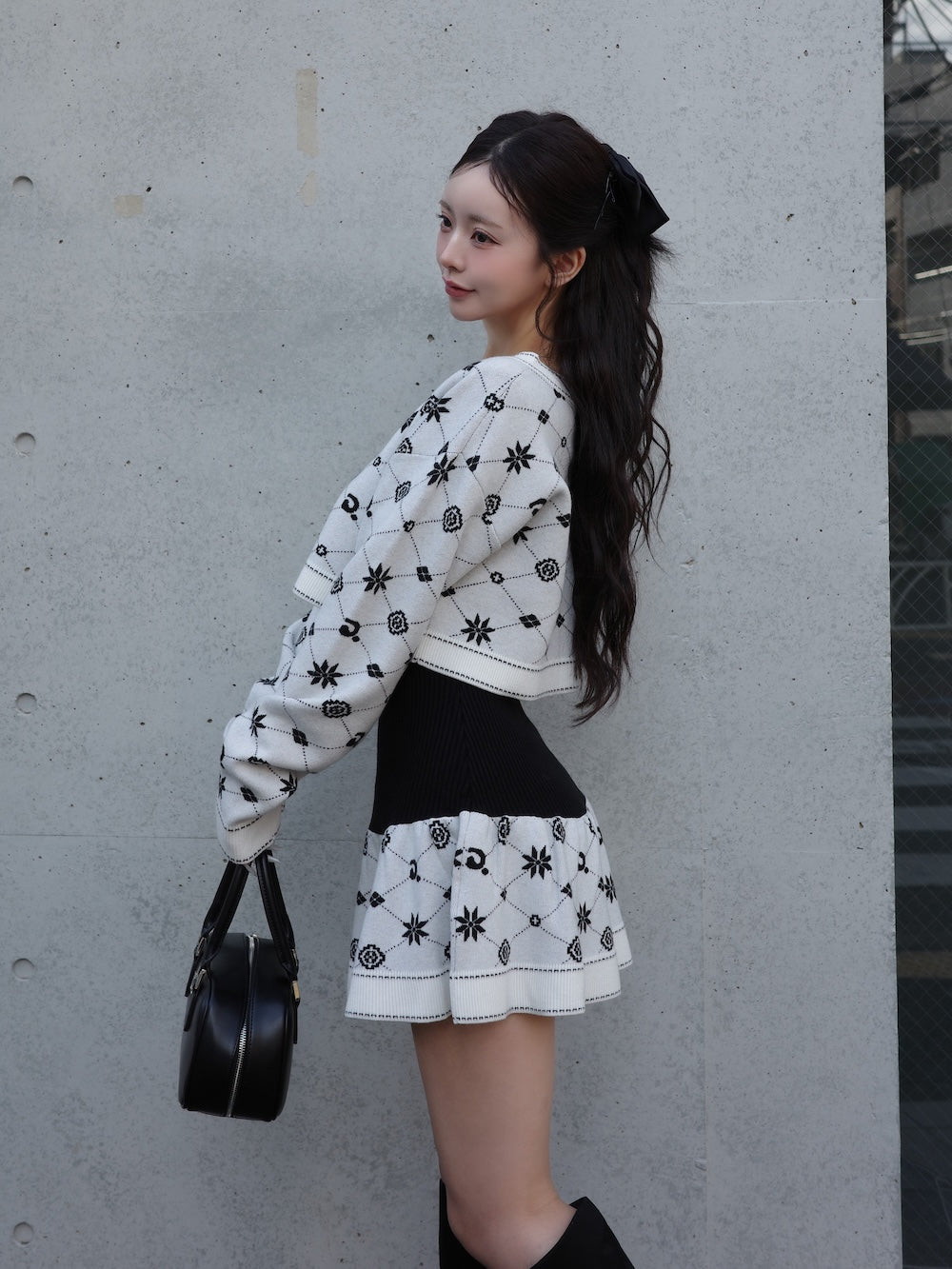 モデル：158cm（着用サイズ：FREE　着用カラー：WHT）