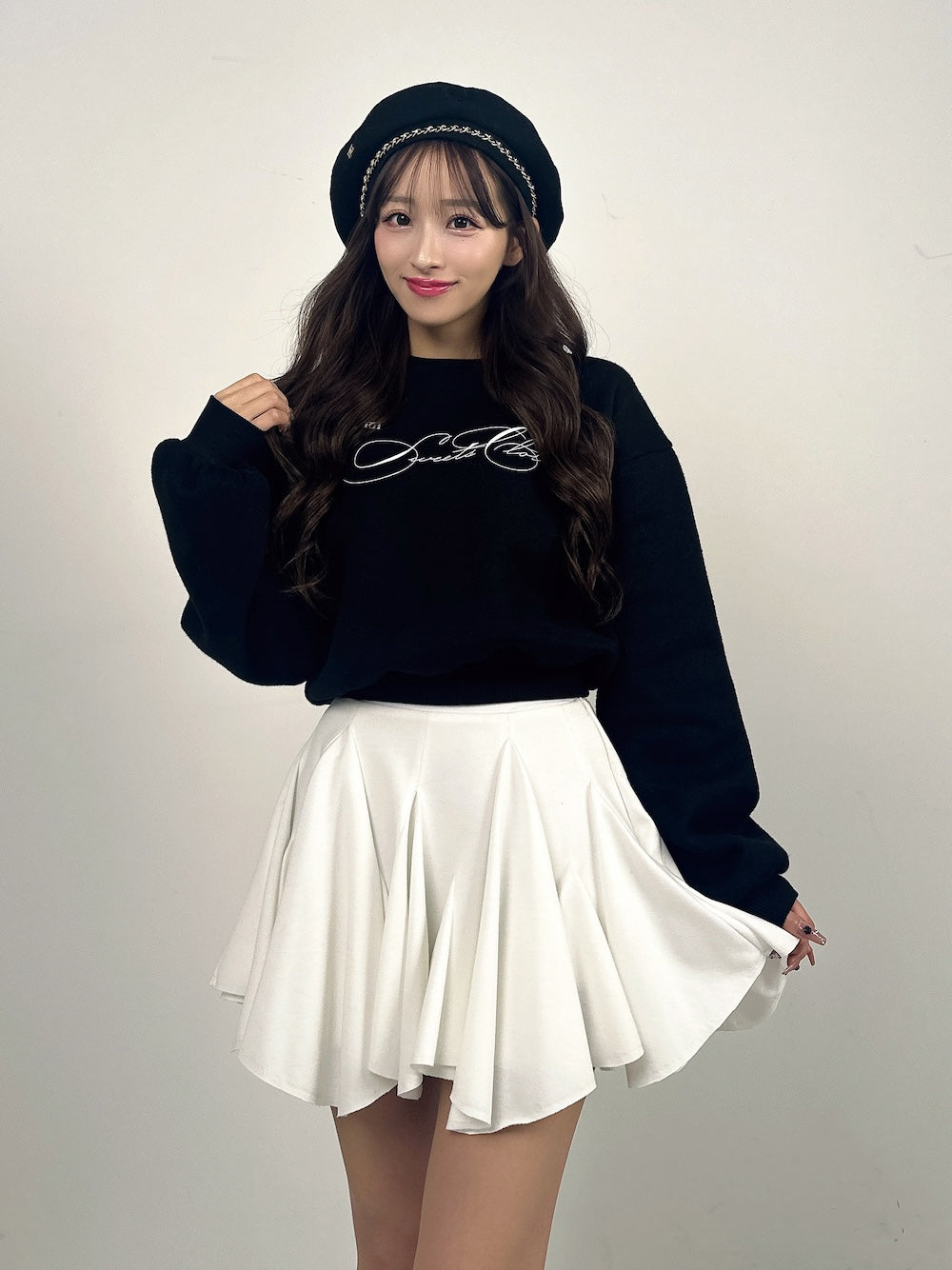 モデル：156cm（着用サイズ：FREE　着用カラー：BLK）