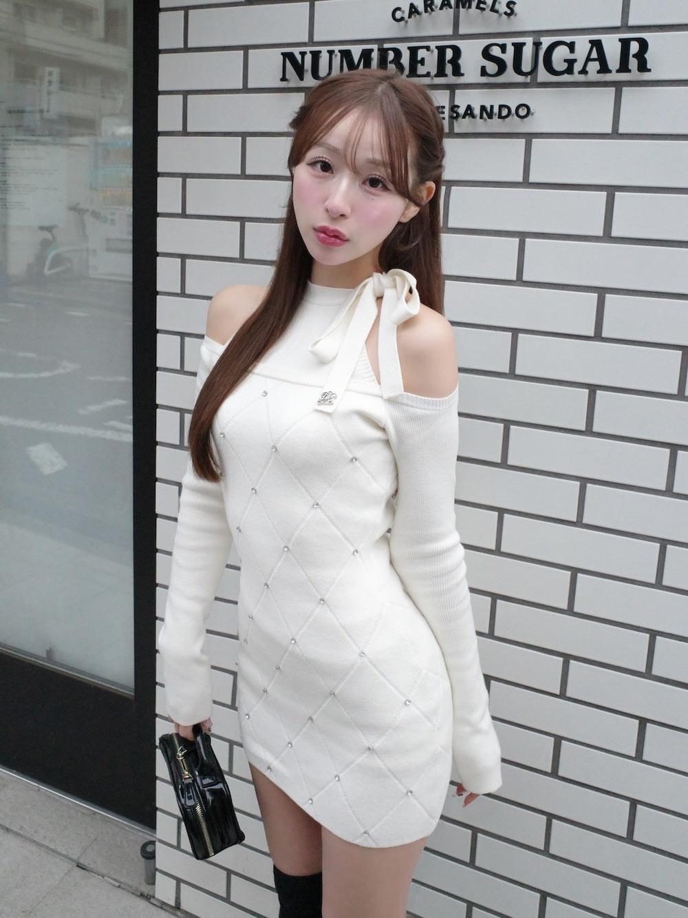 モデル：156cm（着用サイズ：FREE　着用カラー：IVO）