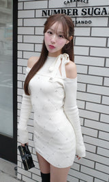 モデル：156cm（着用サイズ：FREE　着用カラー：IVO）