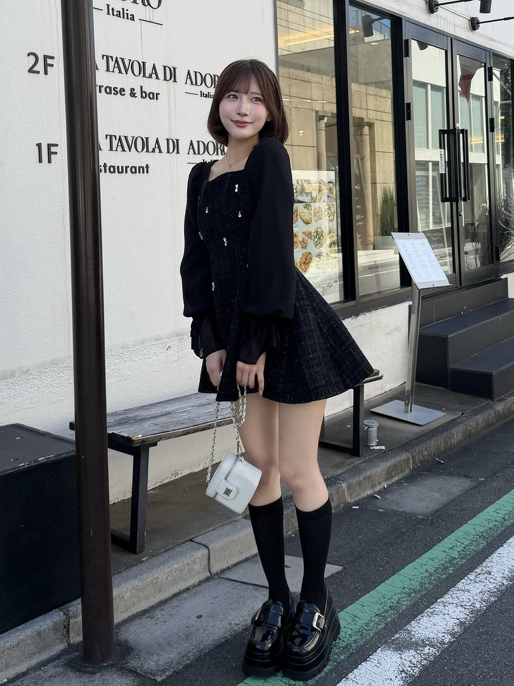 モデル：162cm（着用サイズ：FREE　着用カラー：BLK）