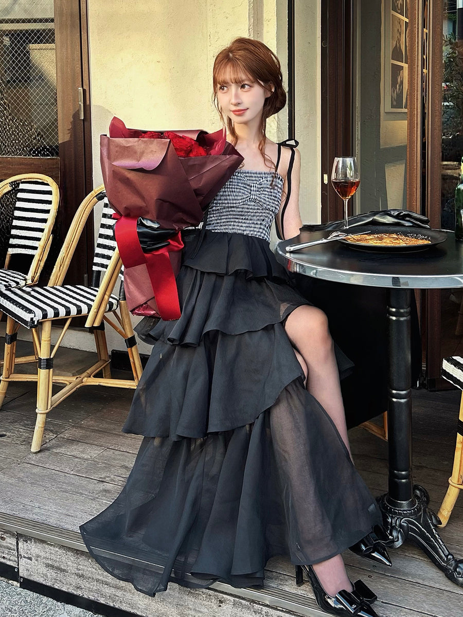 モデル：161cm（着用サイズ：FREE　着用カラー：BLK）