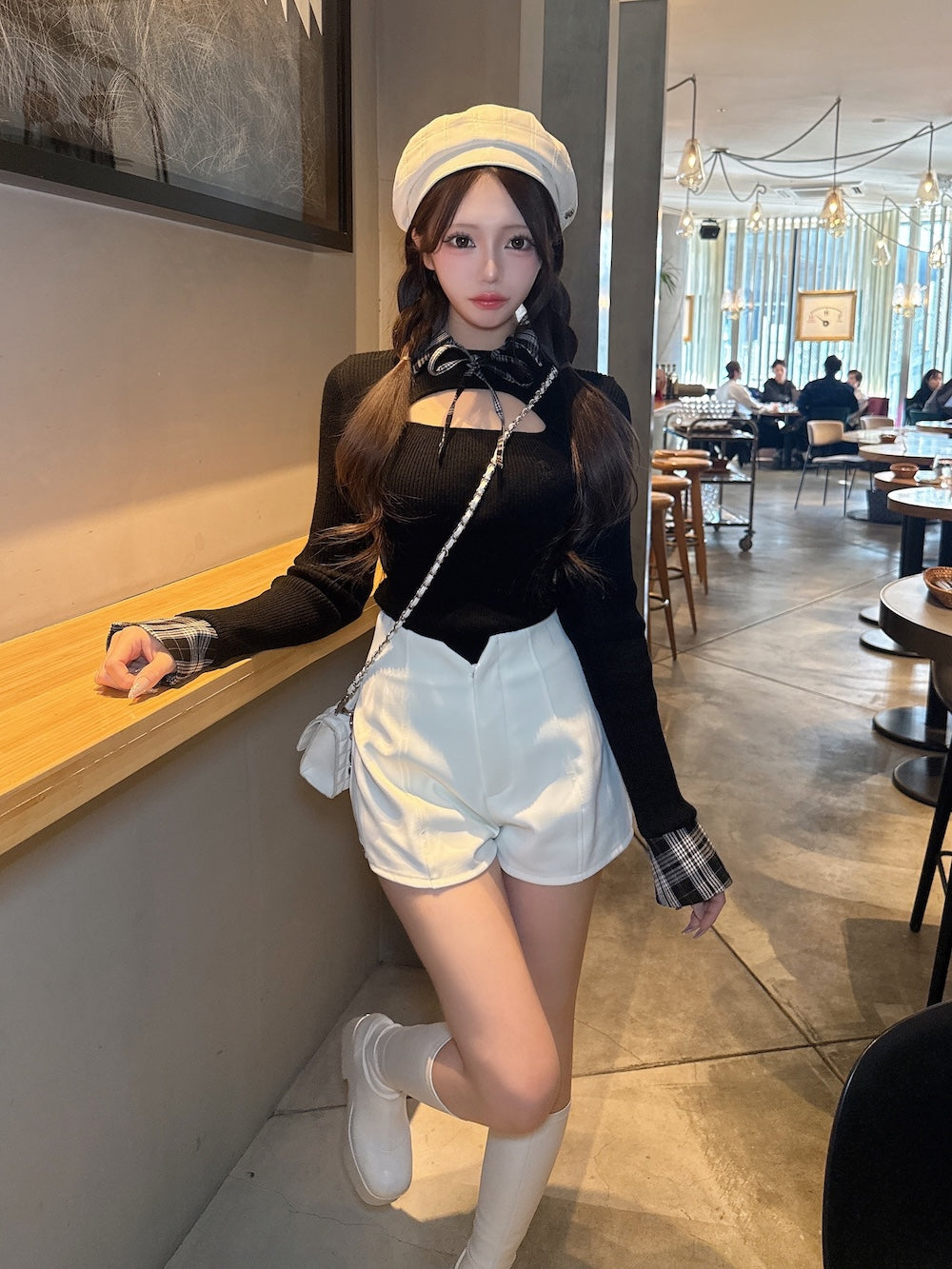 モデル：158cm（着用サイズ：FREE　着用カラー：BLK）