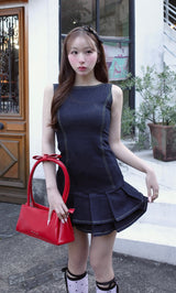 モデル：156cm（着用サイズ：FREE　着用カラー：IND）