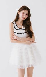 モデル：164cm（着用サイズ：FREE　着用カラー：WHT）