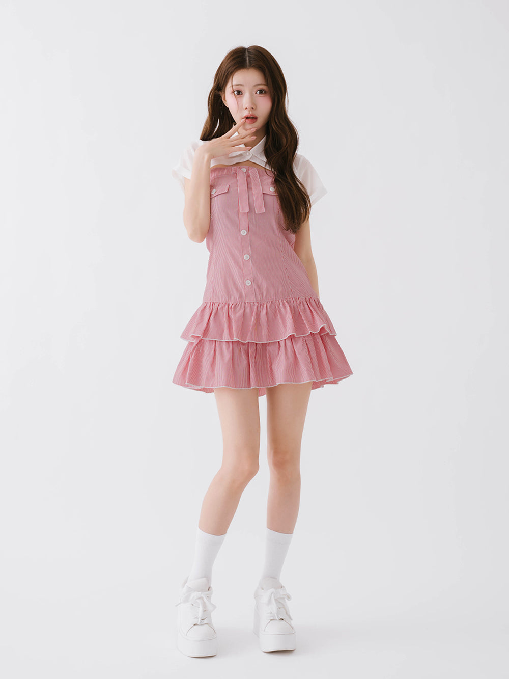 モデル：164cm（着用サイズ：FREE　着用カラー：RED）