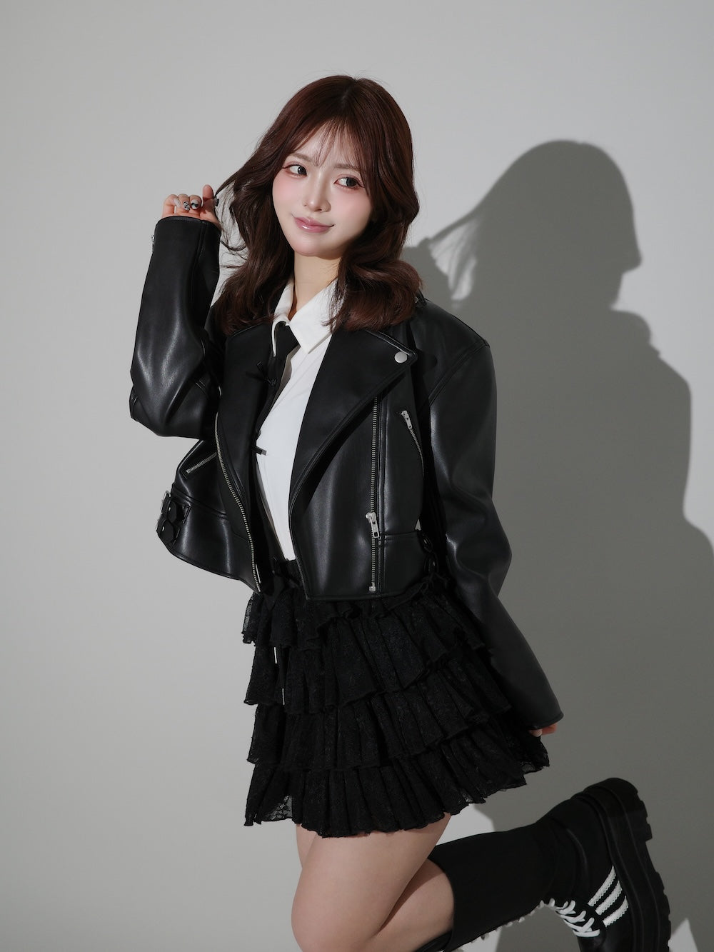 モデル：158cm（着用サイズ：FREE　着用カラー：BLK）