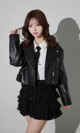 モデル：158cm（着用サイズ：FREE　着用カラー：BLK）