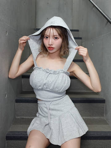 モデル：156cm（着用サイズ：FREE　着用カラー：GRY）