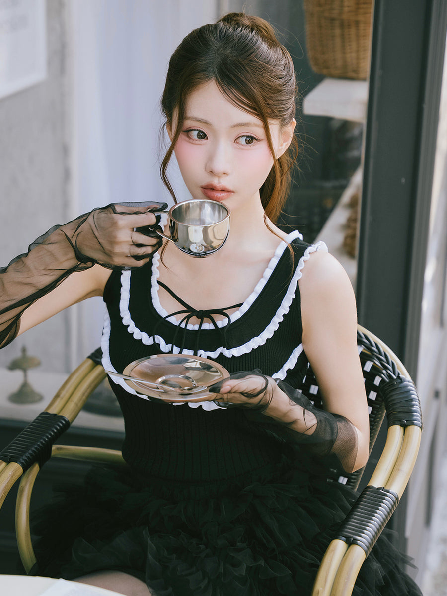 モデル：164cm（着用サイズ：FREE　着用カラー：BLK）