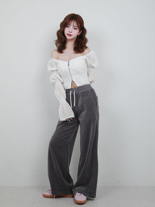 モデル：158cm（着用サイズ：FREE　着用カラー：WHT）