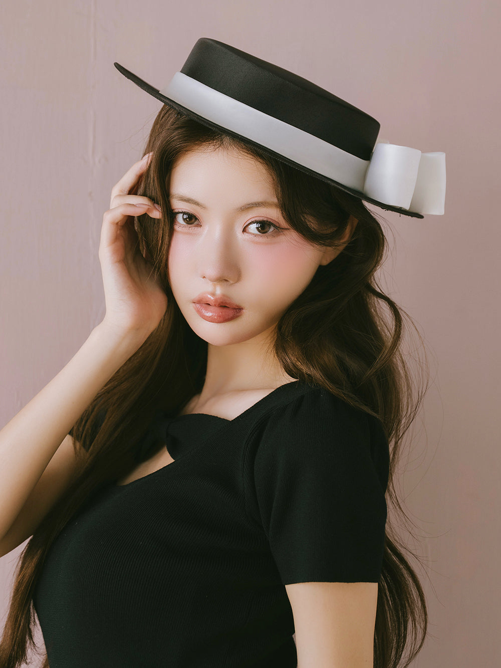 モデル：164cm（着用サイズ：FREE　着用カラー：BLK）