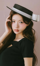 モデル：164cm（着用サイズ：FREE　着用カラー：BLK）
