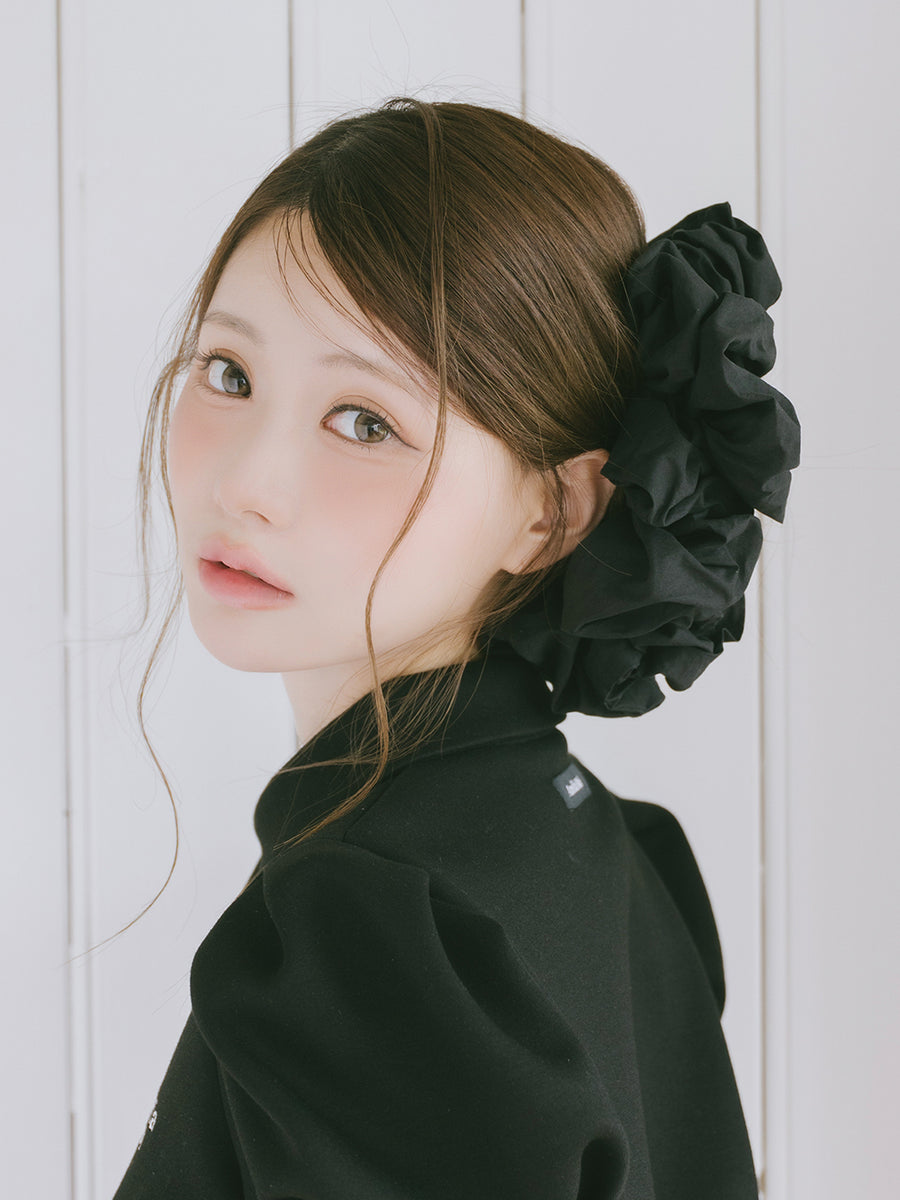 モデル：164cm（着用サイズ：FREE　着用カラー：BLK）