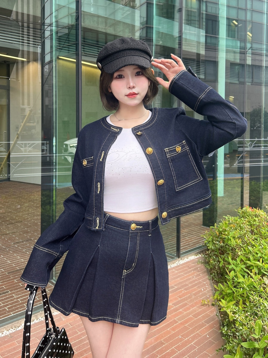 モデル：164cm（着用サイズ：M　着用カラー：IND）