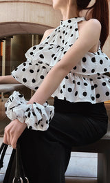 モデル：161cm（着用サイズ：FREE　着用カラー：DOT）