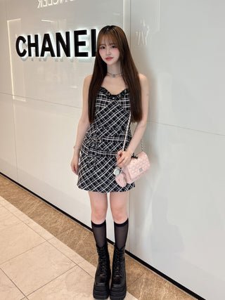 モデル：157cm（着用サイズ：FREE　着用カラー：BLK）