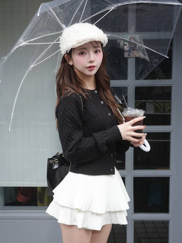 モデル：158cm（着用サイズ：FREE　着用カラー：BLK）