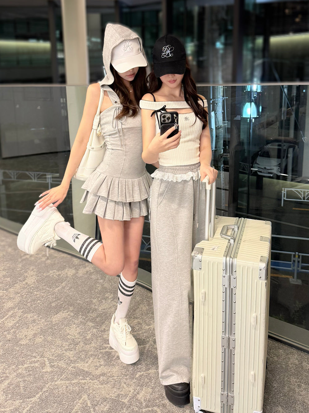 モデル：160cm（着用サイズ：FREE　着用カラー：WHT）