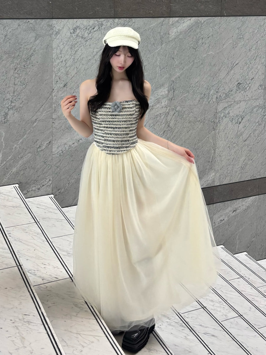 モデル：160cm（着用サイズ：FREE　着用カラー：IVO）