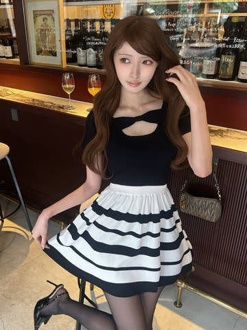 モデル：161cm（着用サイズ：FREE　着用カラー：BLK）