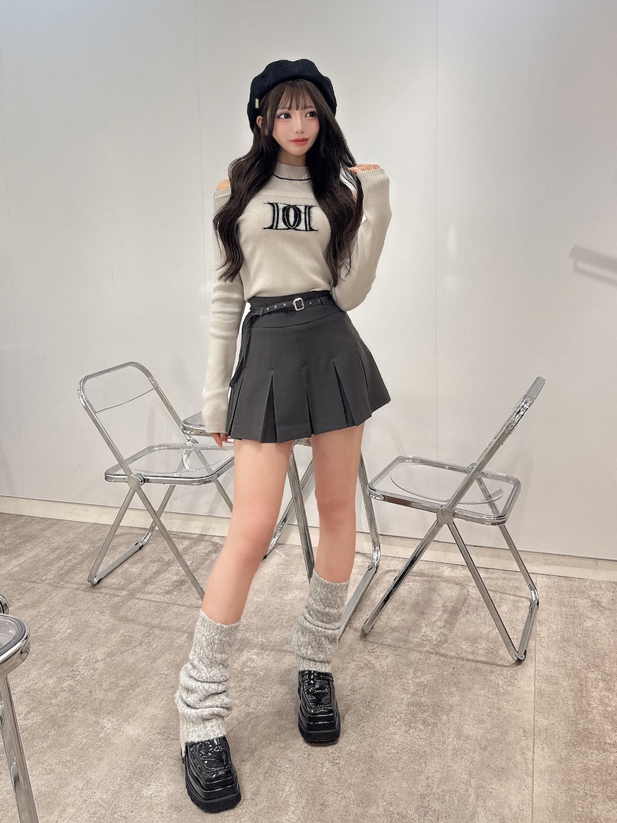 モデル：158cm（着用サイズ：FREE　着用カラー：GRY）