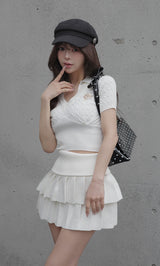 モデル：158cm（着用サイズ：FREE　着用カラー：WHT）